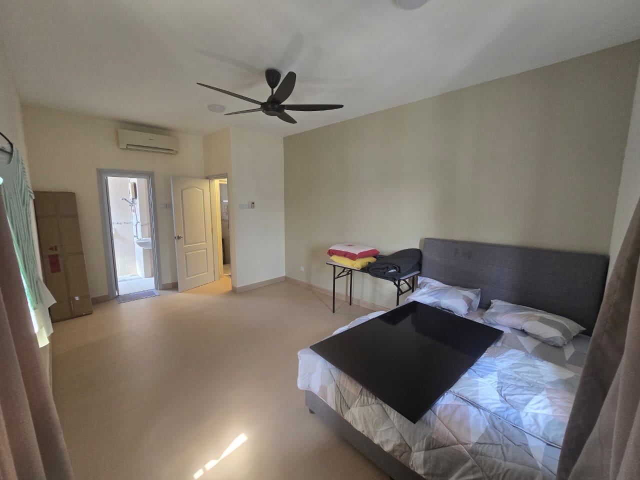 Room 4